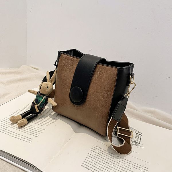 shoulder bag for women fashion solid luxury designer bags pu leather ladies flap zipper & hasp crossbody bags all-match handbag
shoulder bag for women fashion solid luxury designer bags pu leather ladies flap zipper & hasp crossbody bags all-match handbag