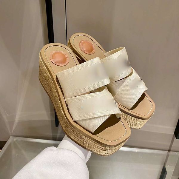 2021 leather slippers fashion women retro beauty sandals shoes flops genuine casual ladies flat slipper summer outdoor beach loafer party ho, Black
2021 leather slippers fashion women retro beauty sandals shoes flops genuine casual ladies flat slipper summer outdoor beach loafer party ho, Black
