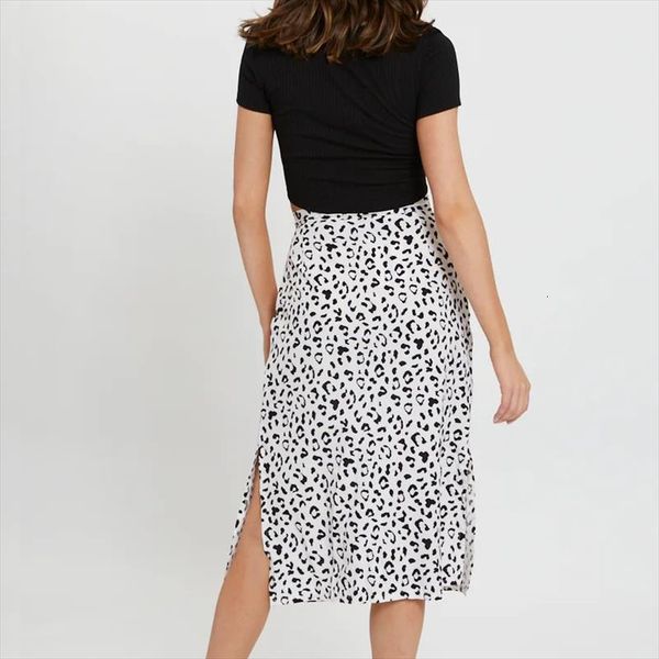 vintage floral print ruffle women skirt pleated long summer korean streetwear drawstring elastic waist midi s, Black
vintage floral print ruffle women skirt pleated long summer korean streetwear drawstring elastic waist midi s, Black