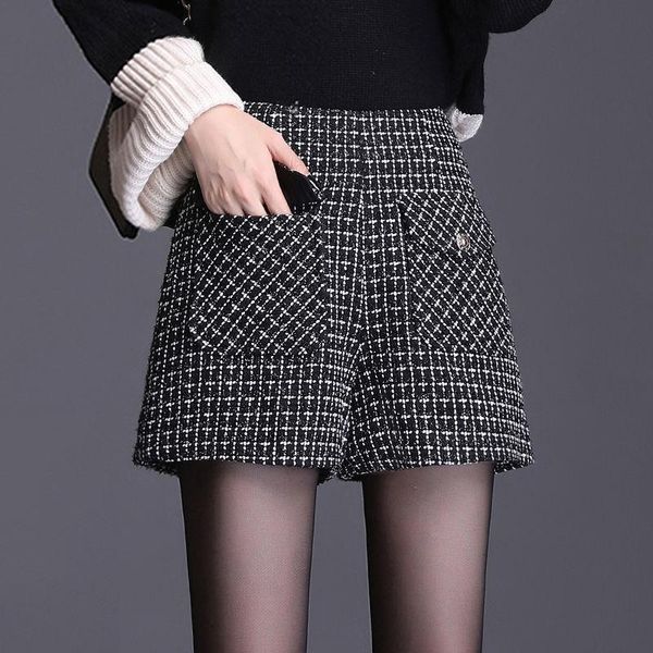 women's shorts 2022 autumn winter women plaid wide leg female high waist fashionable woolen tweed ladies short trousers a78, White;black
women's shorts 2022 autumn winter women plaid wide leg female high waist fashionable woolen tweed ladies short trousers a78, White;black