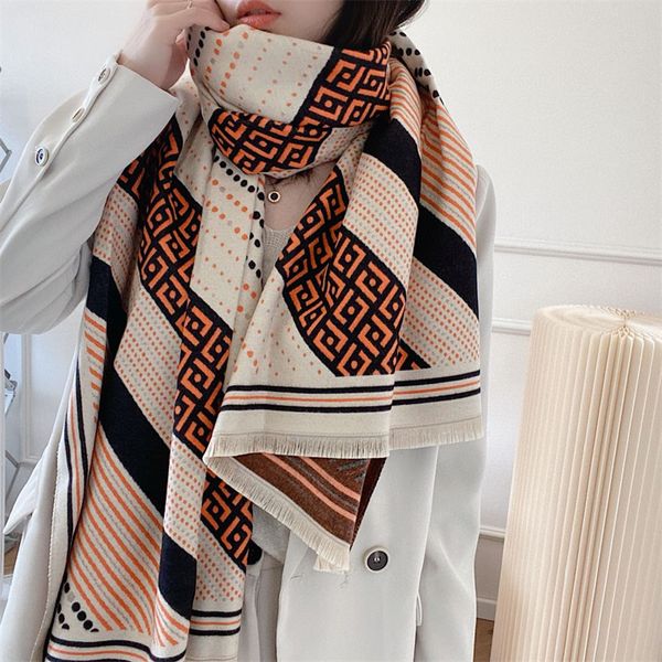 2021 new plaid scarf women's thickened four seasons shawl decoration warm japan and south korea sweet bib, Blue;gray
2021 new plaid scarf women's thickened four seasons shawl decoration warm japan and south korea sweet bib, Blue;gray