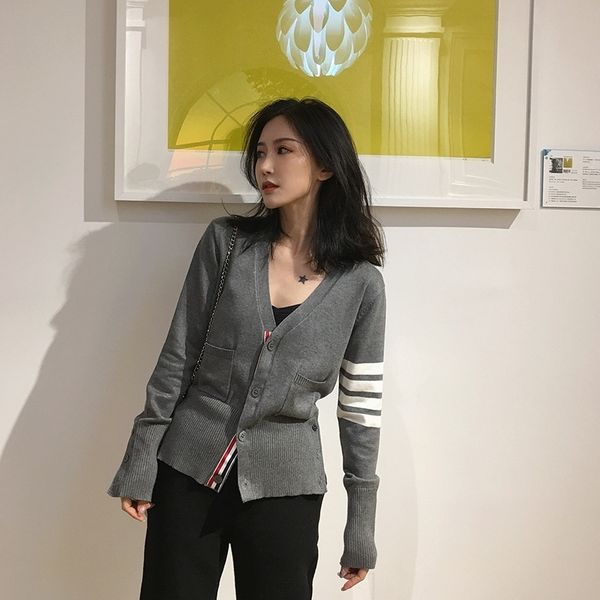 tb cardigan women's sweater short small coat thin new style early autumn outside with slim fitting red knitted 2021 thick, Black
tb cardigan women's sweater short small coat thin new style early autumn outside with slim fitting red knitted 2021 thick, Black