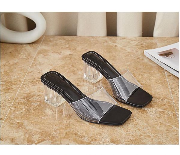 2021 new design girls fashion pvc short heels sandals office lady casual summer holiday beach soft heels shoe lady slides big size35-41 #p71, Black
2021 new design girls fashion pvc short heels sandals office lady casual summer holiday beach soft heels shoe lady slides big size35-41 #p71, Black