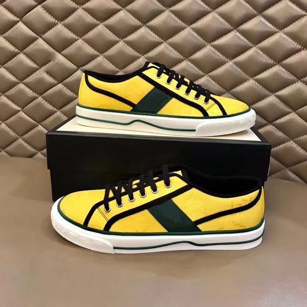rat luxury designer shoes men's and women's sneakers 604049 calf leather fashion casual q kj001, Red;white
rat luxury designer shoes men's and women's sneakers 604049 calf leather fashion casual q kj001, Red;white