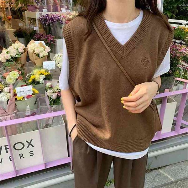 8 colors japanese preppy style embroidery sleeveless v neck loose vest sweaters womens knitted sweaters (x1135) 210810, White;black
8 colors japanese preppy style embroidery sleeveless v neck loose vest sweaters womens knitted sweaters (x1135) 210810, White;black