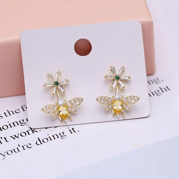 stud 2021 cute flower bee asymmetric earrings zircon wholesale fashion jewelry punk for women girls gift, Golden;silver
stud 2021 cute flower bee asymmetric earrings zircon wholesale fashion jewelry punk for women girls gift, Golden;silver