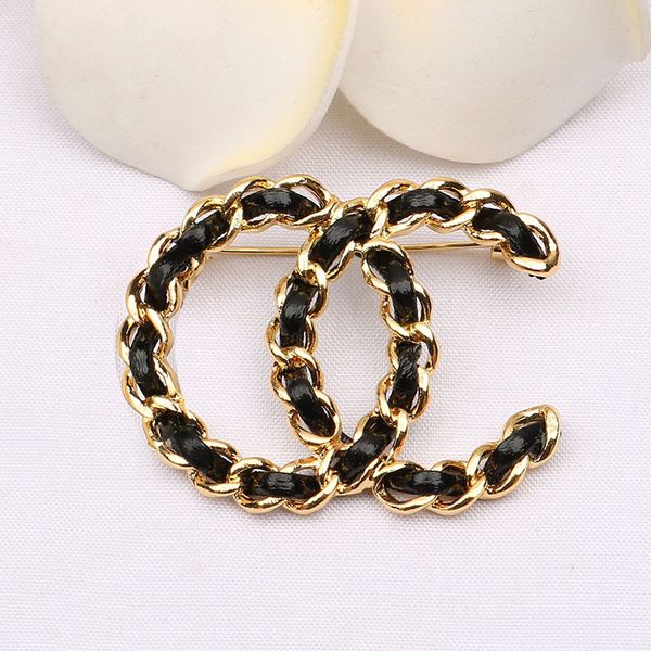 classic small sweet wind luxurys brand chain design brooch handmade women c letters brooches suit pin fashion jewelry clothing decoration ac, Gray
classic small sweet wind luxurys brand chain design brooch handmade women c letters brooches suit pin fashion jewelry clothing decoration ac, Gray