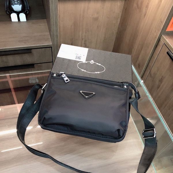 retro classic nylon fashion office bag removable shoulder bags women saffiano triple leather strap mens business bags shoulder briefcases po
retro classic nylon fashion office bag removable shoulder bags women saffiano triple leather strap mens business bags shoulder briefcases po