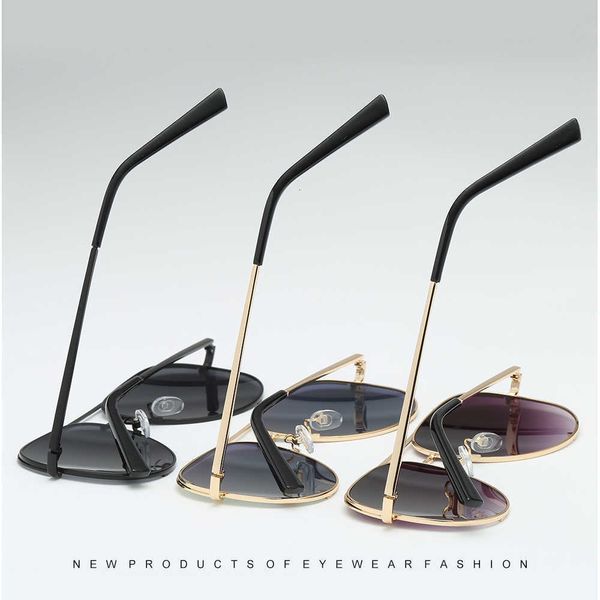 luxury designer sunglasses 2021 fashion brand designer ladies pilot women men goggle gradient sun glasses for female mirror shades uv400 062, White;black
luxury designer sunglasses 2021 fashion brand designer ladies pilot women men goggle gradient sun glasses for female mirror shades uv400 062, White;black