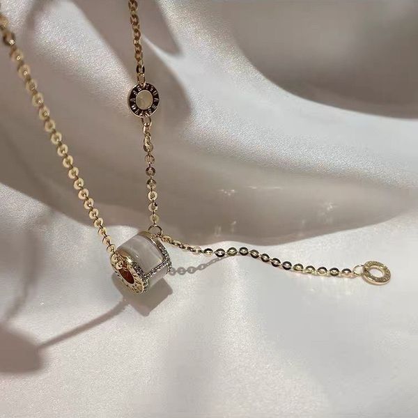 adjustable necklace with small waist, Silver
adjustable necklace with small waist, Silver