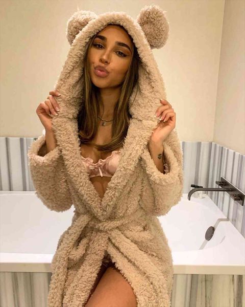 winter warm casual robes women sleepwear ear hooded bathrobe plush robe v neck long sleeve shawl kimono bath coat, Black;red
winter warm casual robes women sleepwear ear hooded bathrobe plush robe v neck long sleeve shawl kimono bath coat, Black;red
