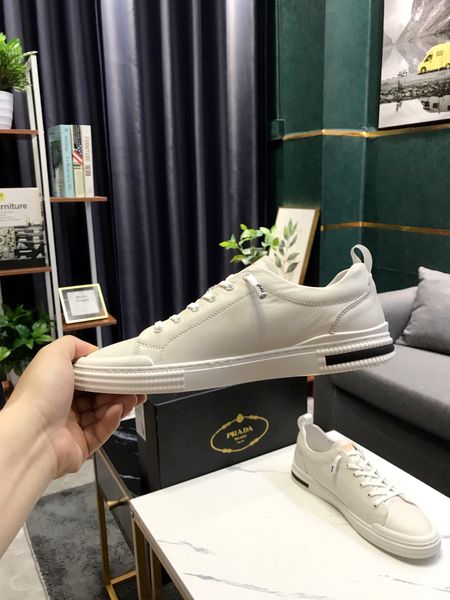 2021 fashion sneakers clear sole casual dad shoes men women platform paris vintage old crystal bottom triple-s designer sports 1021, Black
2021 fashion sneakers clear sole casual dad shoes men women platform paris vintage old crystal bottom triple-s designer sports 1021, Black