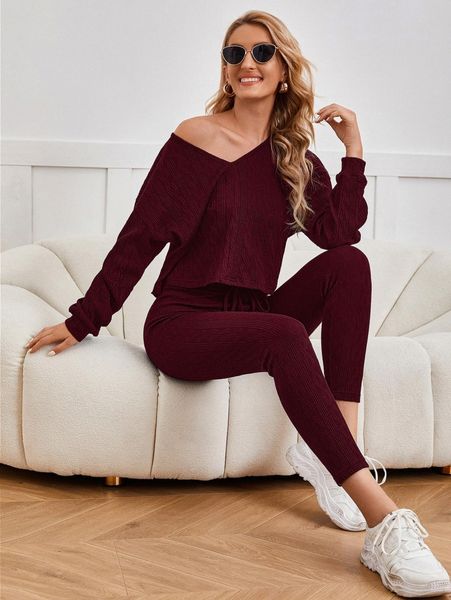 drop shoulder tee & knot front leggings x4rg#, White