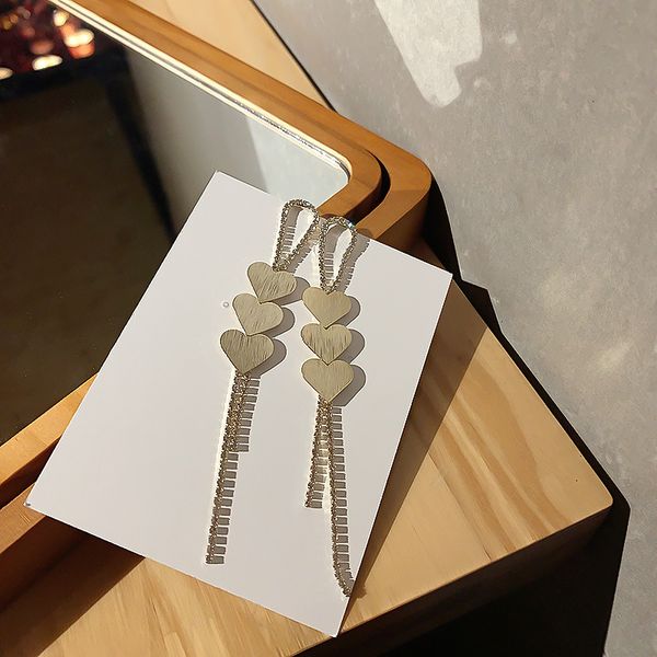 real gold electroplating 925 silver needle fashion long style diamond tassel personalized versatile frosted love earrings
real gold electroplating 925 silver needle fashion long style diamond tassel personalized versatile frosted love earrings
