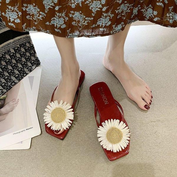 slippers small fresh flip flops with big flower for women outside wear 2021 summer seaside flat solid beach shoes rubber sole, Black
slippers small fresh flip flops with big flower for women outside wear 2021 summer seaside flat solid beach shoes rubber sole, Black