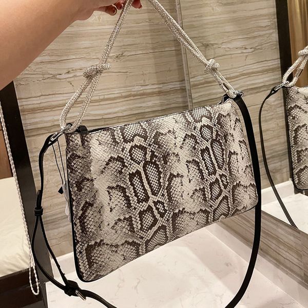 37c luxurys designers jumbo bigger tote bags nightclub calfskin cowhide large capacity strass rhinestones chains bling handle snakeskin shou
37c luxurys designers jumbo bigger tote bags nightclub calfskin cowhide large capacity strass rhinestones chains bling handle snakeskin shou