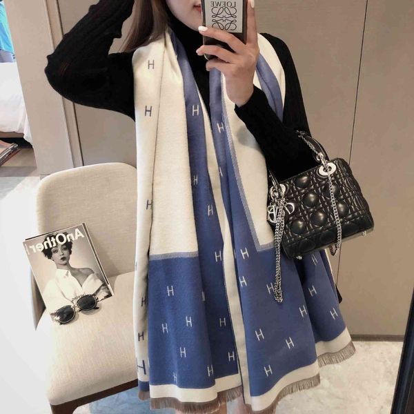 letter imitation cashmere scarf women's new street fashion warm and thickened versatile double-sided shawl, Blue;gray
letter imitation cashmere scarf women's new street fashion warm and thickened versatile double-sided shawl, Blue;gray