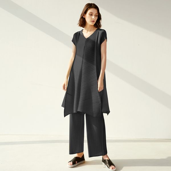 pant pinheiro design summer miyake plissado long plus size set two female co ord pants straight, White
pant pinheiro design summer miyake plissado long plus size set two female co ord pants straight, White