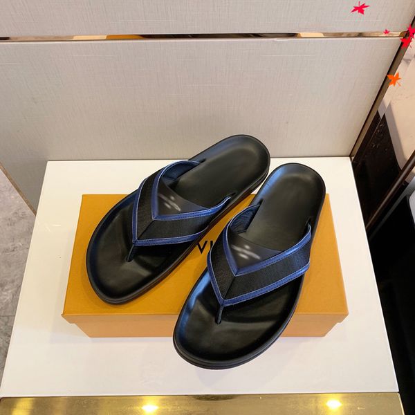 2021 slipper designer slide summer sandals fashion men beach indoor flat flip flops leather luxurys shoes mens slippers with box size 39-45, Black
2021 slipper designer slide summer sandals fashion men beach indoor flat flip flops leather luxurys shoes mens slippers with box size 39-45, Black