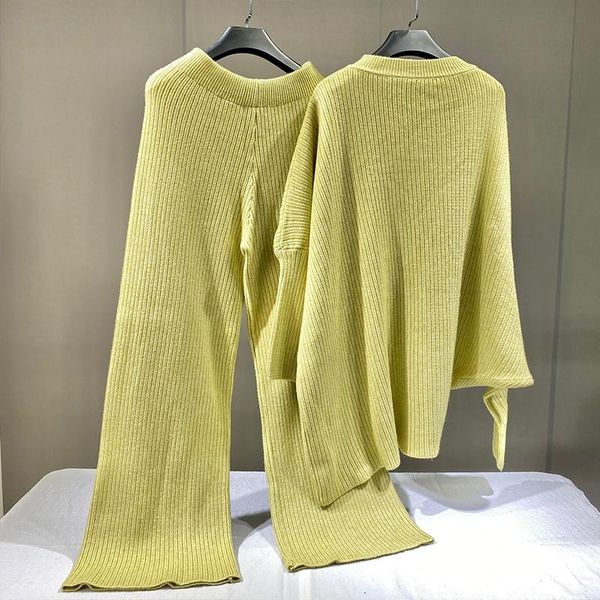 women's two piece pants the sweater long-sleeved temperament commuter aristocratic wind and show thin knitting pure white color dress
women's two piece pants the sweater long-sleeved temperament commuter aristocratic wind and show thin knitting pure white color dress