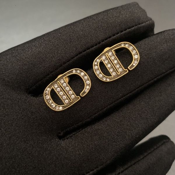 70%off dijia's new diamond inlaid shiny silver needle for women's letters mini gold classic earrings fashion, Golden
70%off dijia's new diamond inlaid shiny silver needle for women's letters mini gold classic earrings fashion, Golden
