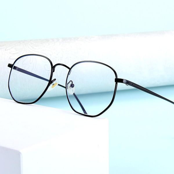 sunglasses korean version of retro metal frame polygonal irregular flat mirror anti-blue glasses trend men and women frames game, White;black
sunglasses korean version of retro metal frame polygonal irregular flat mirror anti-blue glasses trend men and women frames game, White;black