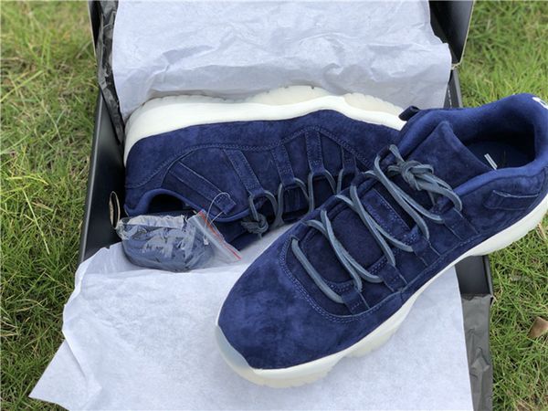 high version jumpman 11 low cut re2pect basketball shoes blue suede real carbon fiber 11s running sneakers men sport trainers come with box
high version jumpman 11 low cut re2pect basketball shoes blue suede real carbon fiber 11s running sneakers men sport trainers come with box