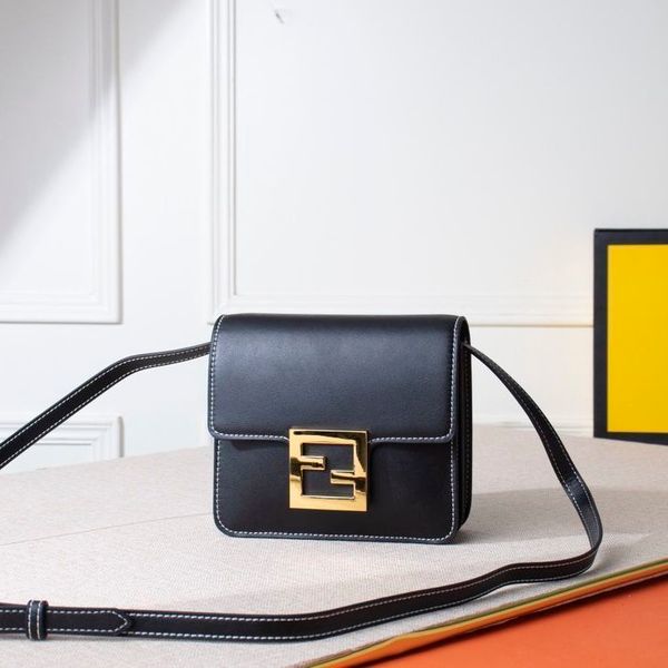 high level popular small bag women's 2021 classic light luxury new trend versatile fashion messenger leisure small square bag luxurysys
high level popular small bag women's 2021 classic light luxury new trend versatile fashion messenger leisure small square bag luxurysys