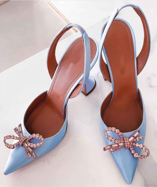 famous designer rosie sling sandals shoes patent leather women pumps bows crystal-encrusted pointed toe lady high heels eu35-40.box, Black
famous designer rosie sling sandals shoes patent leather women pumps bows crystal-encrusted pointed toe lady high heels eu35-40.box, Black