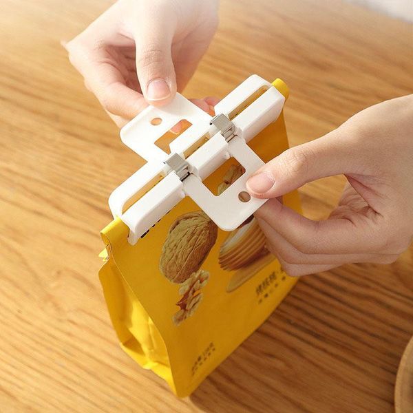 bag clips 2pcs portable kitchen storage food snack seal sealing clamp plastic tool accessories
bag clips 2pcs portable kitchen storage food snack seal sealing clamp plastic tool accessories