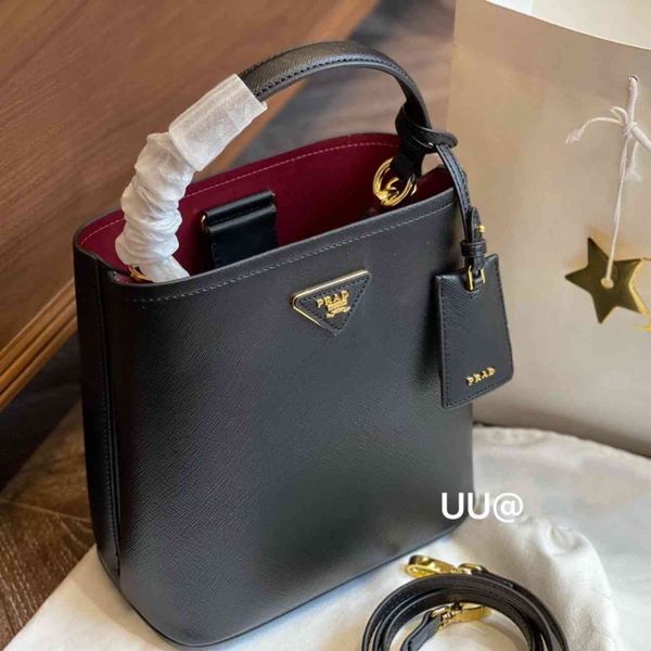 women luxurys designers bags 2021 hand cross pattern hand nylon crossbody bag zhouzhoubao123 designer handbags purse wallet handbags
women luxurys designers bags 2021 hand cross pattern hand nylon crossbody bag zhouzhoubao123 designer handbags purse wallet handbags