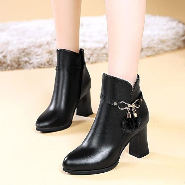 boots 2021 autumn and winter round head high heel short middle black fashion korean temperament
boots 2021 autumn and winter round head high heel short middle black fashion korean temperament