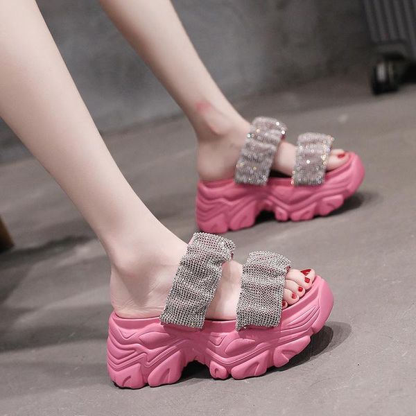 slippers high-heeled shoes lady casual platform glitter slides slipers women luxury summer flat jelly 2021 fashion crystal pu, Black
slippers high-heeled shoes lady casual platform glitter slides slipers women luxury summer flat jelly 2021 fashion crystal pu, Black