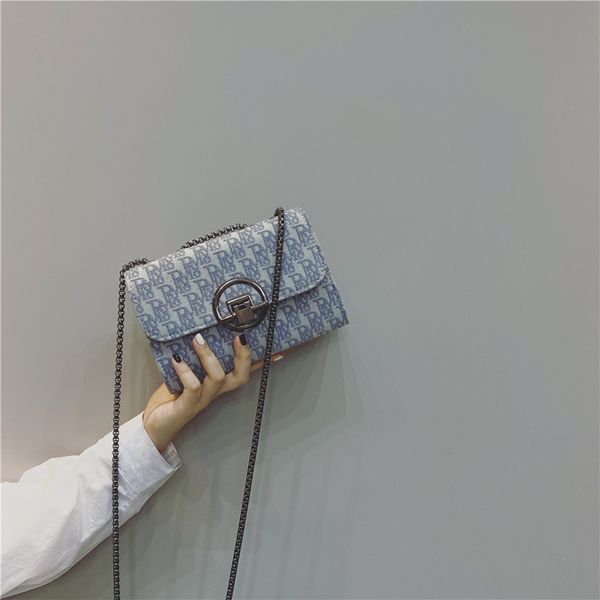 purses small bag women's autumn and winter 2020 new korean versatile ins super fire messenger bag net red canvas embroidery chain bag h
purses small bag women's autumn and winter 2020 new korean versatile ins super fire messenger bag net red canvas embroidery chain bag h