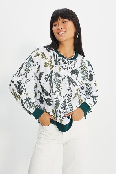 women's hoodies & sweatshirts trendyol printed basic knitted sweatshirt twoaw22sw0904, Black
women's hoodies & sweatshirts trendyol printed basic knitted sweatshirt twoaw22sw0904, Black