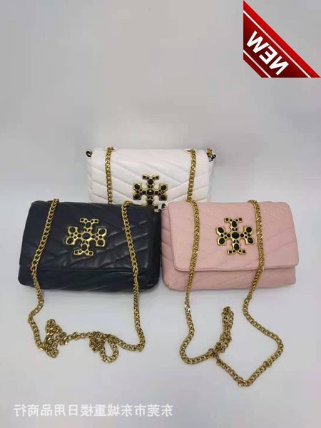 tb new trend diagonal stripe chain women's single shoulder messenger bag solid color versatile small
tb new trend diagonal stripe chain women's single shoulder messenger bag solid color versatile small