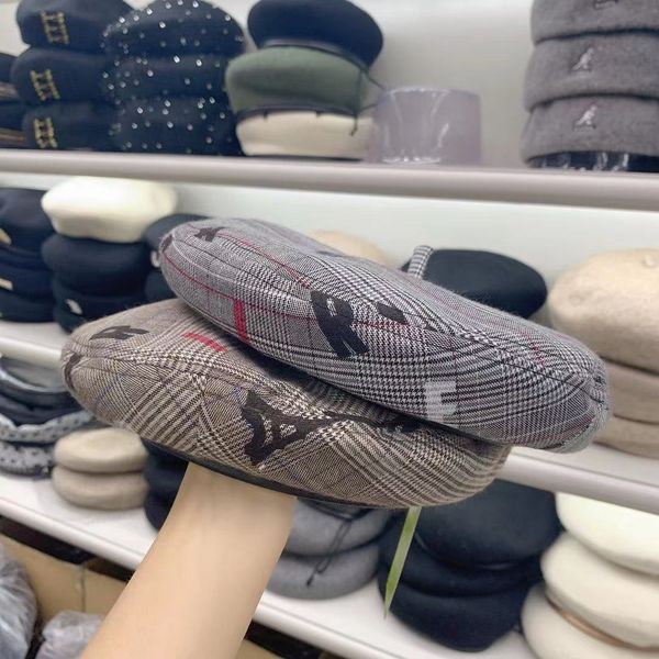 factory wholesale 50% off plaid letter beret hat women's spring and summer british korean fashion casual versatile hat painter's, Blue;gray
factory wholesale 50% off plaid letter beret hat women's spring and summer british korean fashion casual versatile hat painter's, Blue;gray