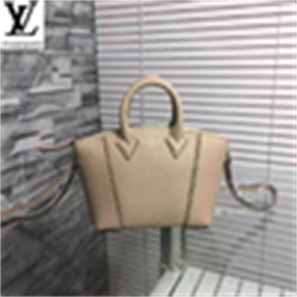 shoulder handbags brand cross designer luxury totes s4wf m61256 women's bags petal handles gray bags portable evening dual-use bag body
shoulder handbags brand cross designer luxury totes s4wf m61256 women's bags petal handles gray bags portable evening dual-use bag body