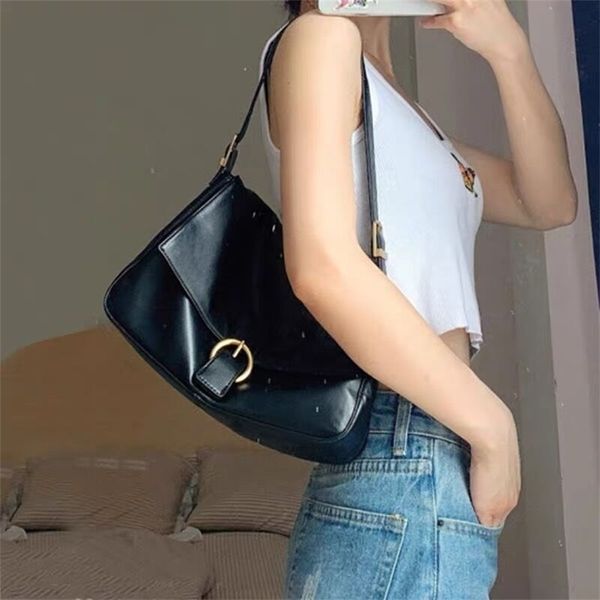 xiaozhong new large capacity black single shoulder underarm stick bag, daily tide flip and slant cross portable women's bag
xiaozhong new large capacity black single shoulder underarm stick bag, daily tide flip and slant cross portable women's bag