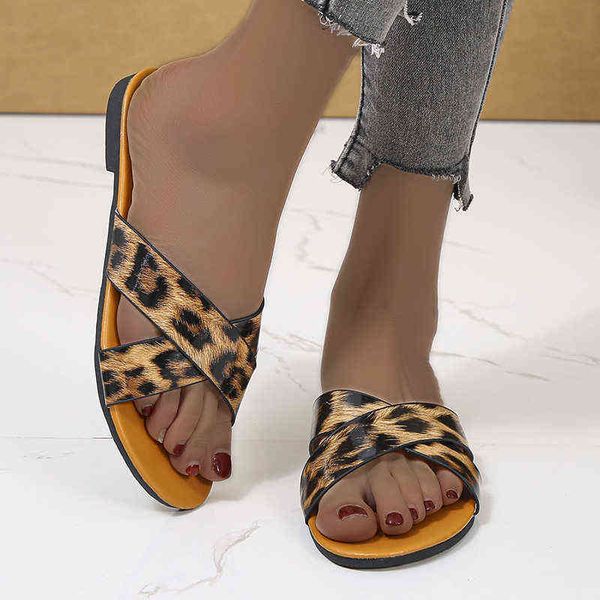 2022 new summer women's slippers leopard print designer casual sandals large size 42 beach shoes zapatos mujer y220214, Black
2022 new summer women's slippers leopard print designer casual sandals large size 42 beach shoes zapatos mujer y220214, Black