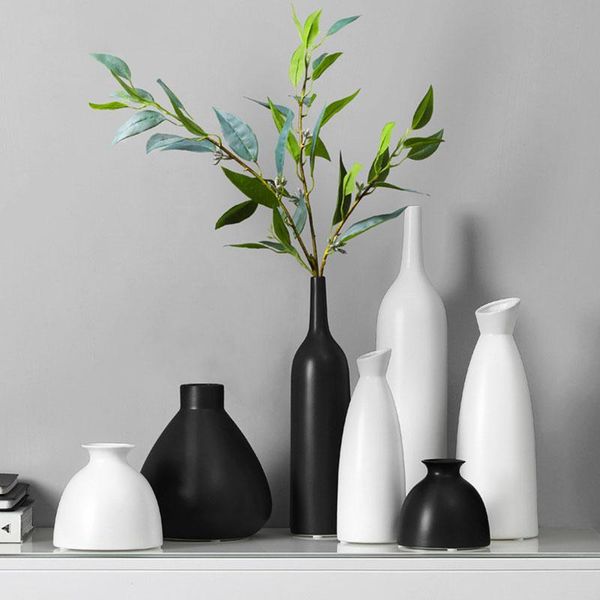 european modern ceramic vase art vases for home decoration living room dry flower arrangement housewarming gifts decor crafts
european modern ceramic vase art vases for home decoration living room dry flower arrangement housewarming gifts decor crafts
