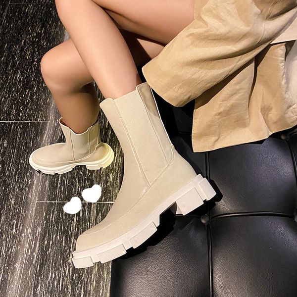 boots 2021 winter lady fashion cattle hide and wool splicing medium thick heel short casual slip on white size 34-39, Black
boots 2021 winter lady fashion cattle hide and wool splicing medium thick heel short casual slip on white size 34-39, Black