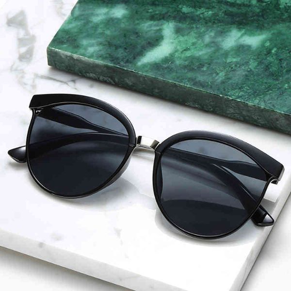 Vintage Black Sunglasses Women Cat Eye Sun Glasses For Women Color Lens Mirror Lady Sunglass Female Fashion Brand Design Oculos Glasses wholesale, White;black
Vintage Black Sunglasses Women Cat Eye Sun Glasses For Women Color Lens Mirror Lady Sunglass Female Fashion Brand Design Oculos Glasses wholesale, White;black
