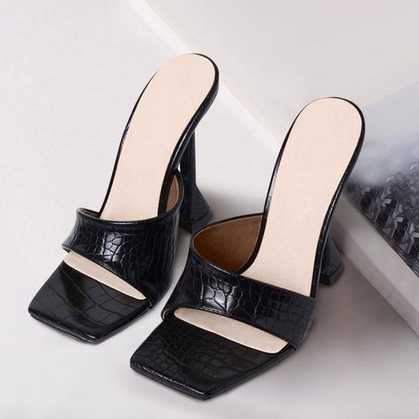 dress shoes women's ladies pumps summer fashion black large size solid color square toe stiletto high heels for women 2021
dress shoes women's ladies pumps summer fashion black large size solid color square toe stiletto high heels for women 2021