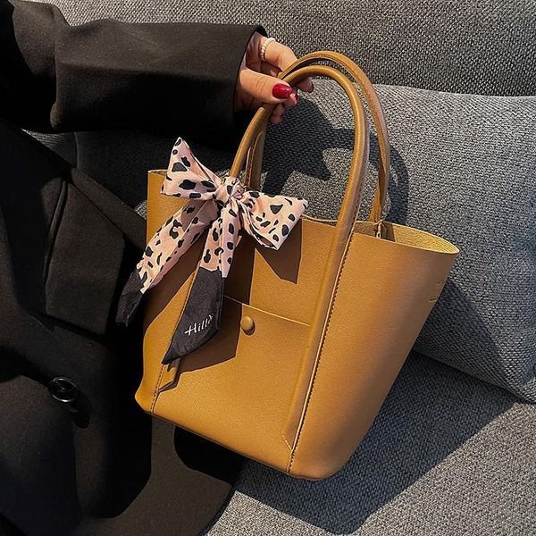 evening bags 2021 spring and autumn designer small pu leather bucket crossbody for lady shoulder purses silk scarf handbags totes
evening bags 2021 spring and autumn designer small pu leather bucket crossbody for lady shoulder purses silk scarf handbags totes