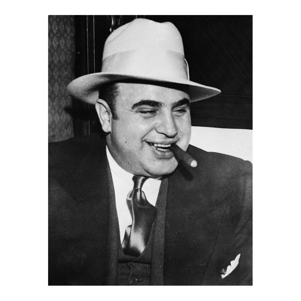 al capone with hat poster painting home decor framed or unframed ppaper material
al capone with hat poster painting home decor framed or unframed ppaper material