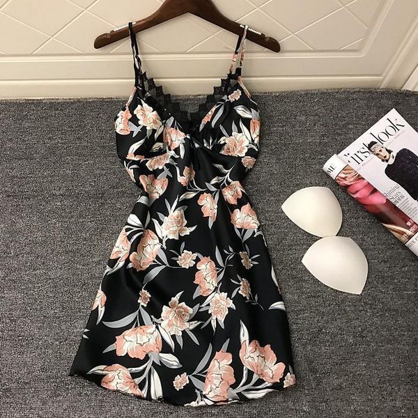 women sleepwear sleepdress deep v lace lingerie faux silk night dress polyester print flower spaghetti strap nightgown, Black;red
women sleepwear sleepdress deep v lace lingerie faux silk night dress polyester print flower spaghetti strap nightgown, Black;red