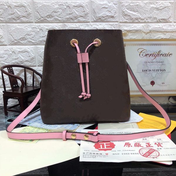 2021 designer drawstring bucket handbags fashion female bags presbyopic wallet lady handbag brand letter leather shoulder messenger bag
2021 designer drawstring bucket handbags fashion female bags presbyopic wallet lady handbag brand letter leather shoulder messenger bag
