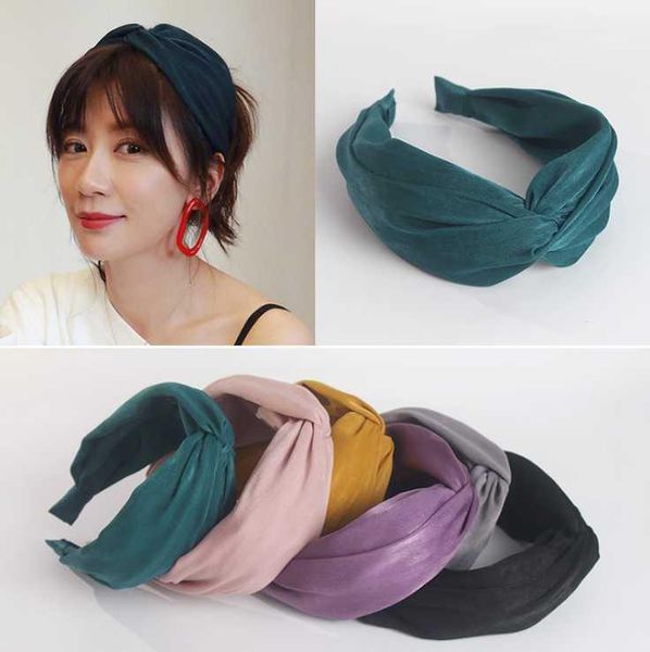 women hairbands ins dark green fabric cross wide-brim sen headbands simple and sweet female1
women hairbands ins dark green fabric cross wide-brim sen headbands simple and sweet female1