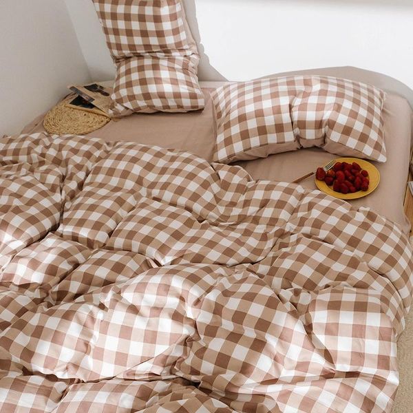japanese-style skin-friendly plaid four-piece set quilt cover bed sheet fitted 1.5/1.8 bedding home sets
japanese-style skin-friendly plaid four-piece set quilt cover bed sheet fitted 1.5/1.8 bedding home sets